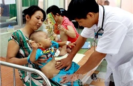 Bình Định ‘trải thảm’ thu hút bác sĩ, dược sĩ 